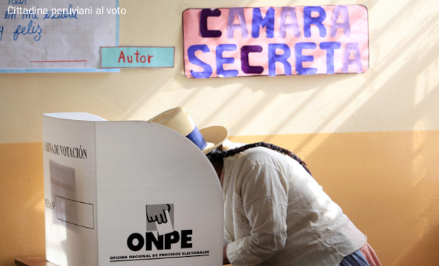 A una distanza infinitesimale i due contendenti alla presidenza del Perù